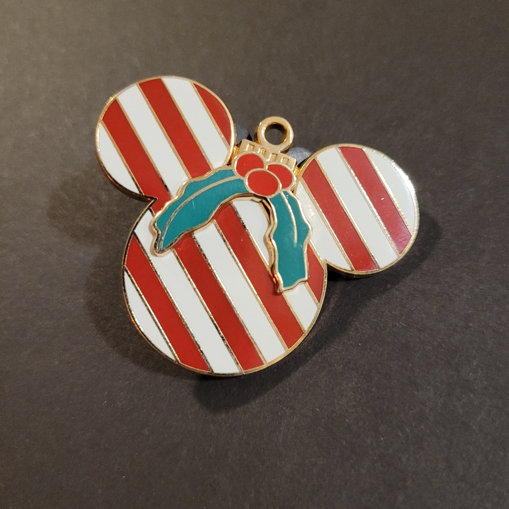 DLR - 2008 Mickey Mouse Icon Ornament Candy Cane Disney Pin - Picture 4 of 8